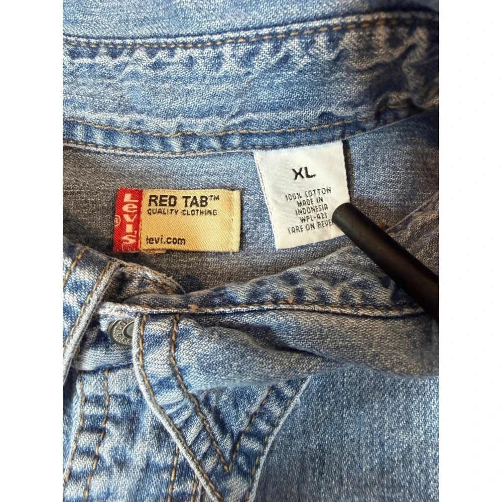 Vtg‎ Levis Red Tab Denim Button Down Shirt Mens XL Blue Long Sleeve Workwear
